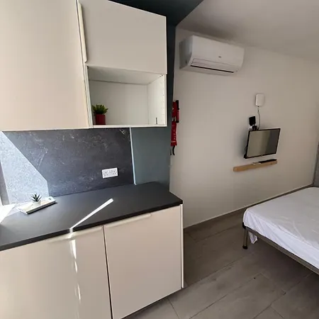 Terrace St Julians No 3 Lejlighed